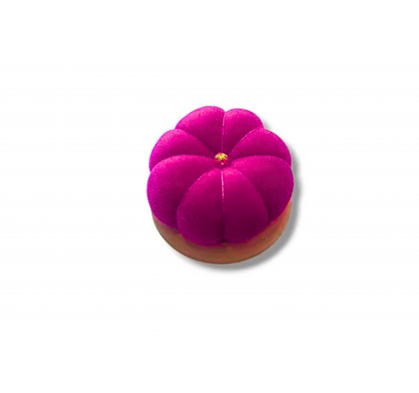 İĞNEDANLIK TAHTA RENKLİ KUMAŞ PEMBE